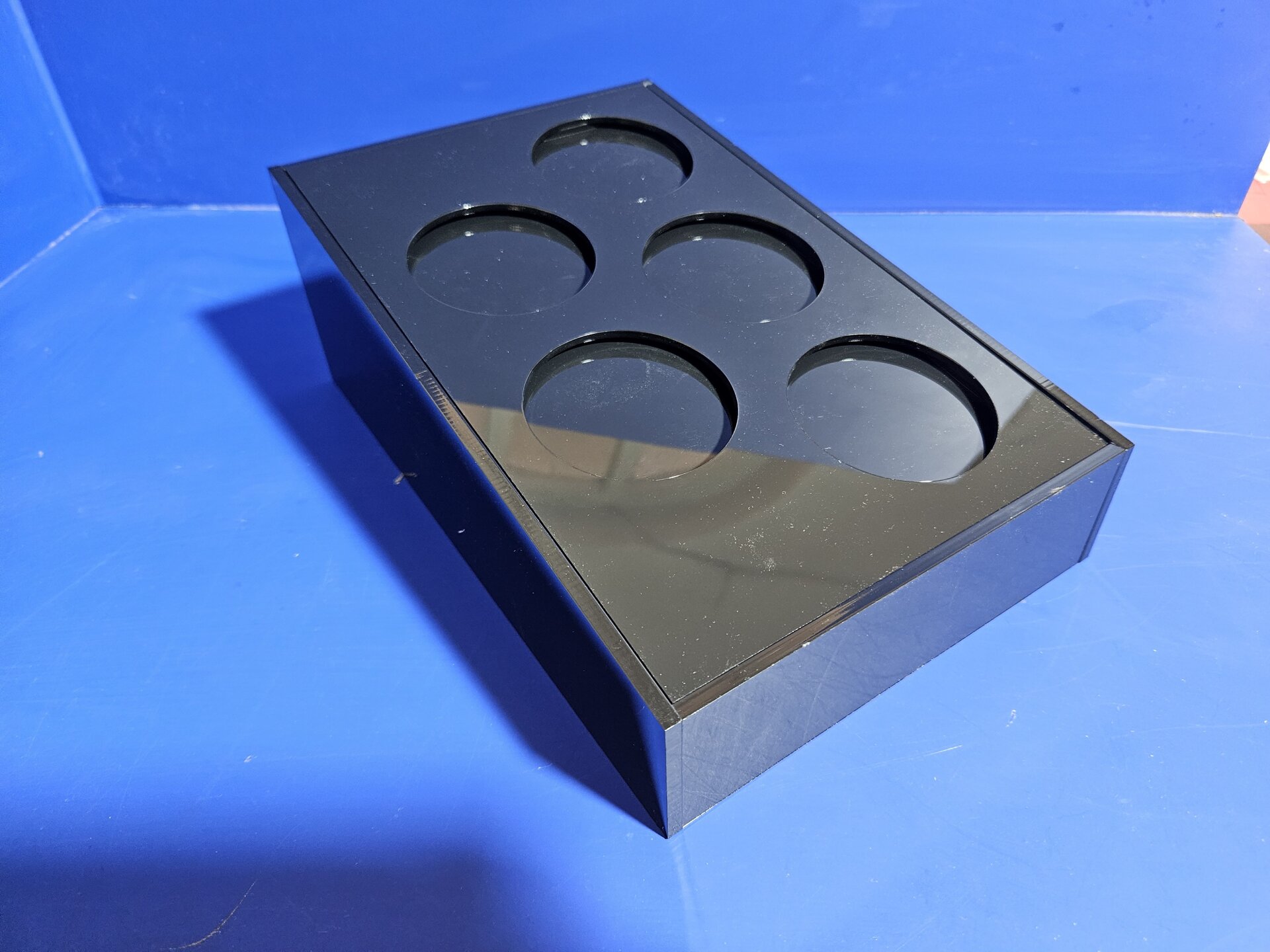 Ячейки из оргстекла для выкладки, сортировки и хранения товаров - фото pic_9b00f2521f223718ce3dcf6cac4248ac_1920x9000_1.jpg