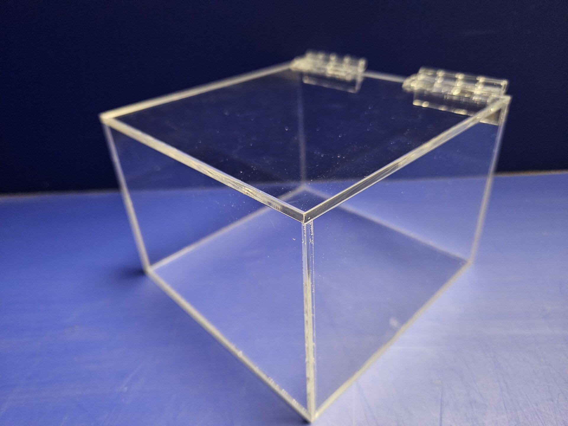 Ящик из оргстекла - фото pic_b36d67d8f2da8904afe8127649aebf64_1920x9000_1.jpg