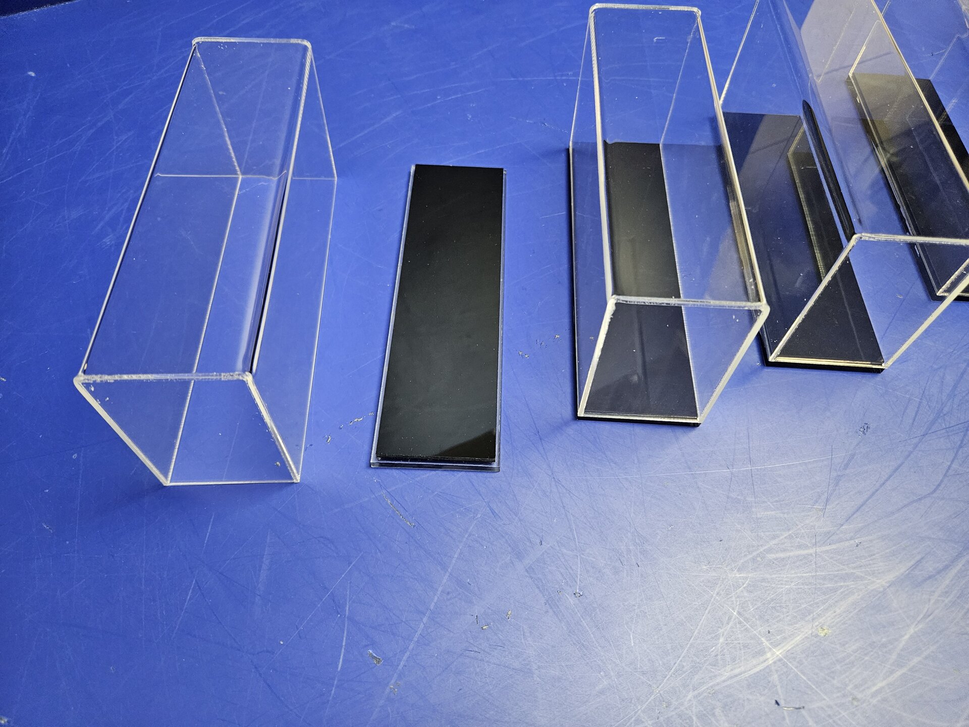 Производство боксов из оргстекла - фото pic_bd80bcfdfb2ce8e1b2762769aed4d193_1920x9000_1.jpg