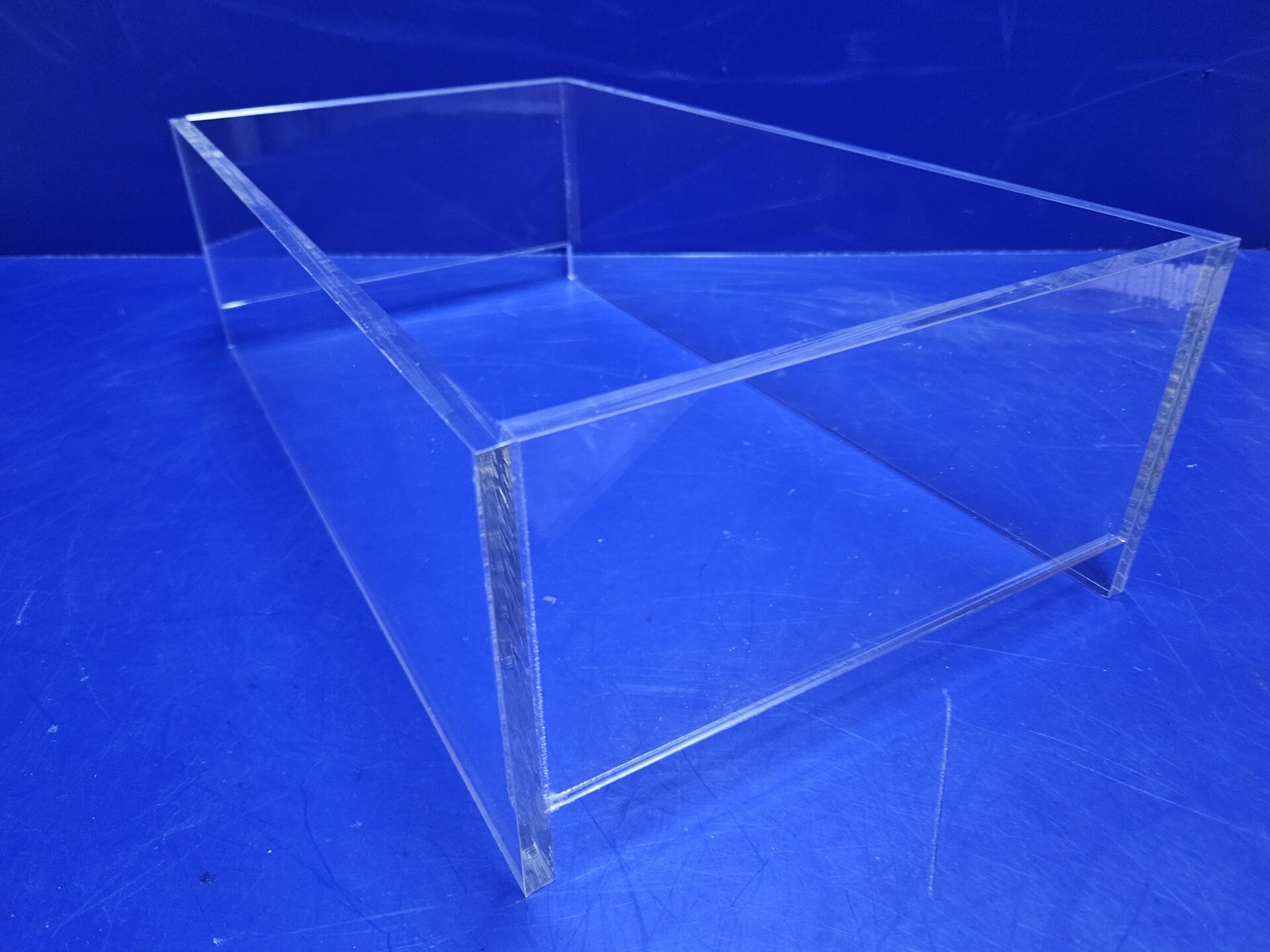 Акриловые ёмкости от производителя, производство оптом и в розницу - фото pic_ccd0afbebac33999895ce4b858036342_1920x9000_1.jpg