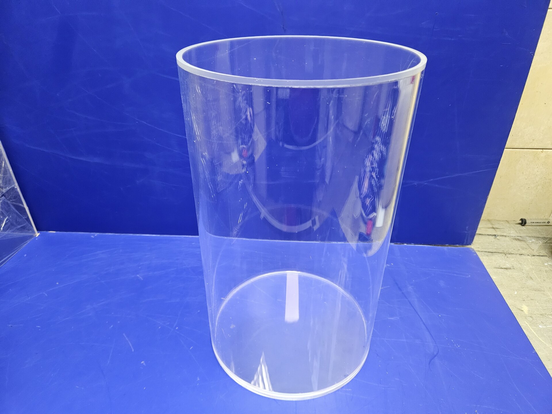 Тубус из прозрачного оргстекла круглой формы - фото pic_d7fcf06946cd11014237b37b76e313e0_1920x9000_1.jpg