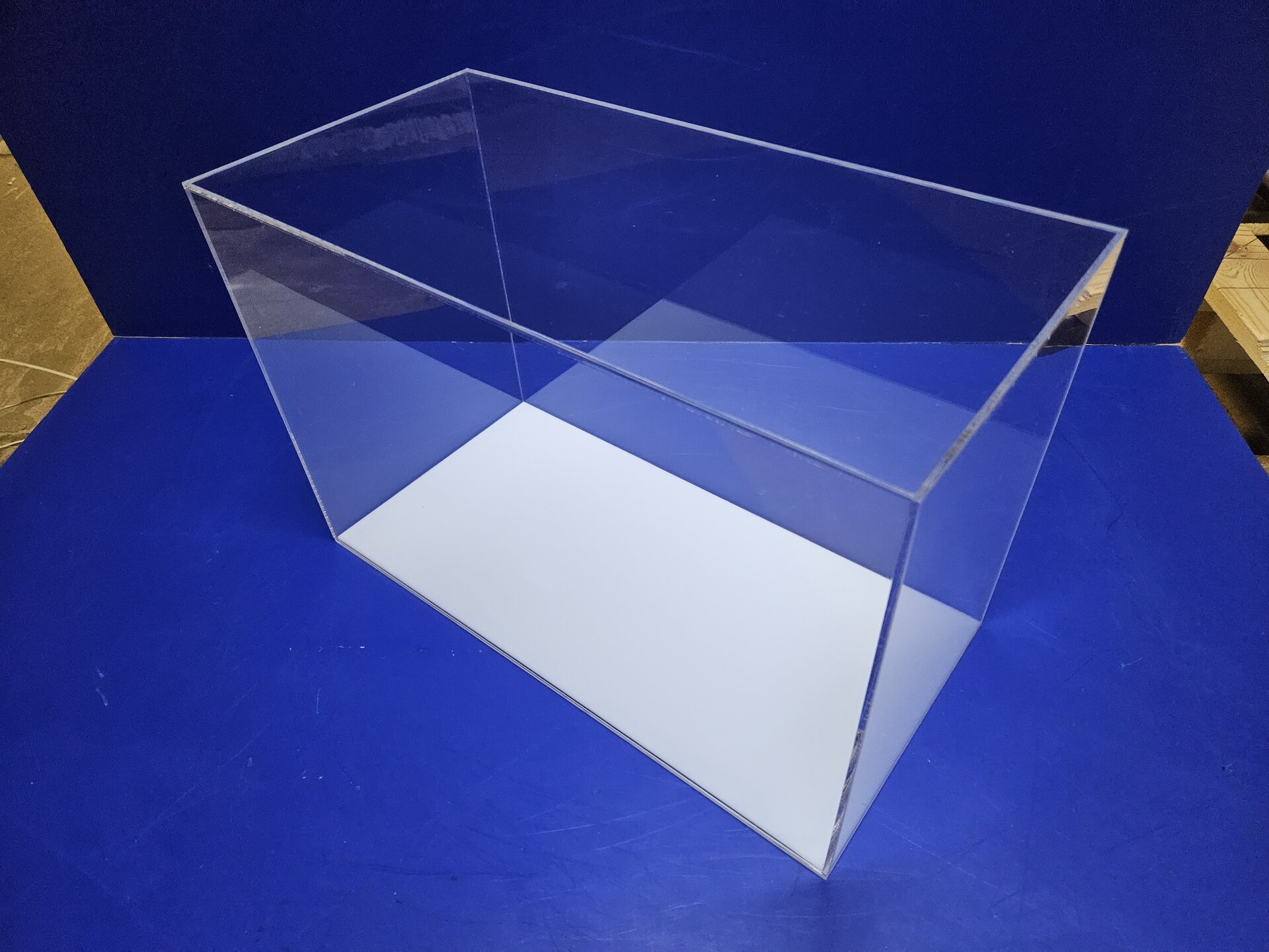 Прозрачный колпак для экспоната музея. - фото pic_da5476f85b09a1761be335d20b9657df_1920x9000_1.jpg