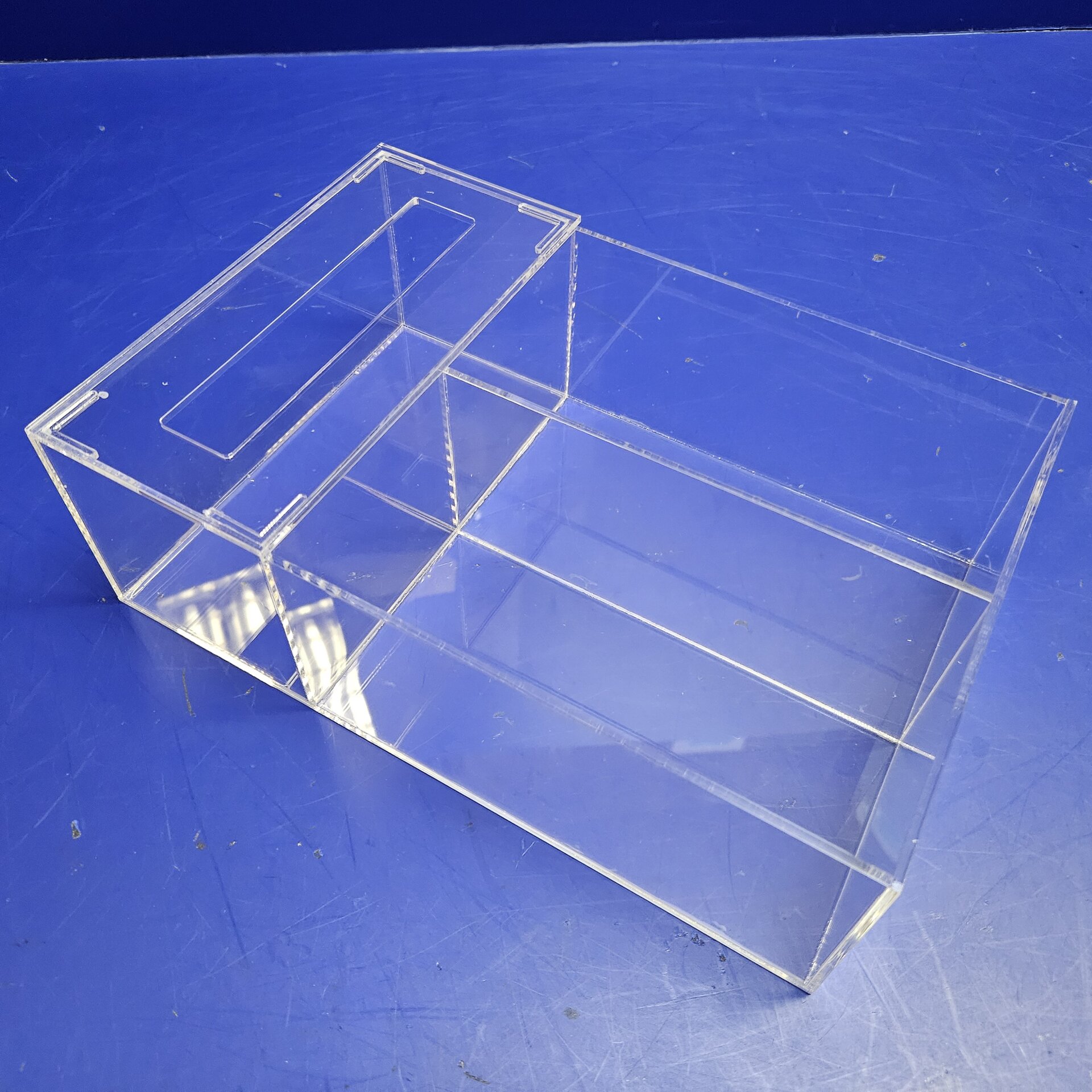 Производство прозрачных акриловых боксов - фото pic_ed7cbb65bfa2cc99a09abb6b94d1faf7_1920x9000_1.jpg