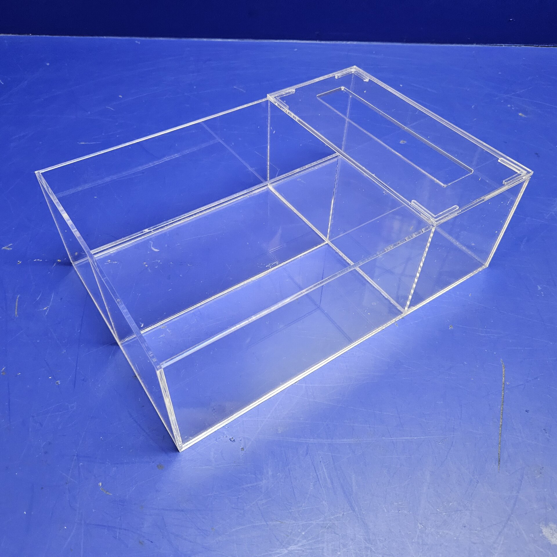 Ассортимент изделий из оргстекла производимых на нашем предприятии. - фото pic_f6e5ee47ca03b1f5b78264e5fcc3ca6a_1920x9000_1.jpg