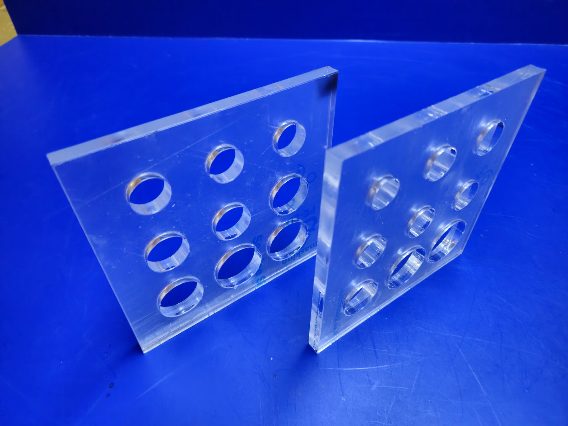 Лазерная резка оргстекла разной толщины. Материал в наличии. - фото pic_f78894e2a89b3503842087189f2dbb29_1920x9000_1.jpg