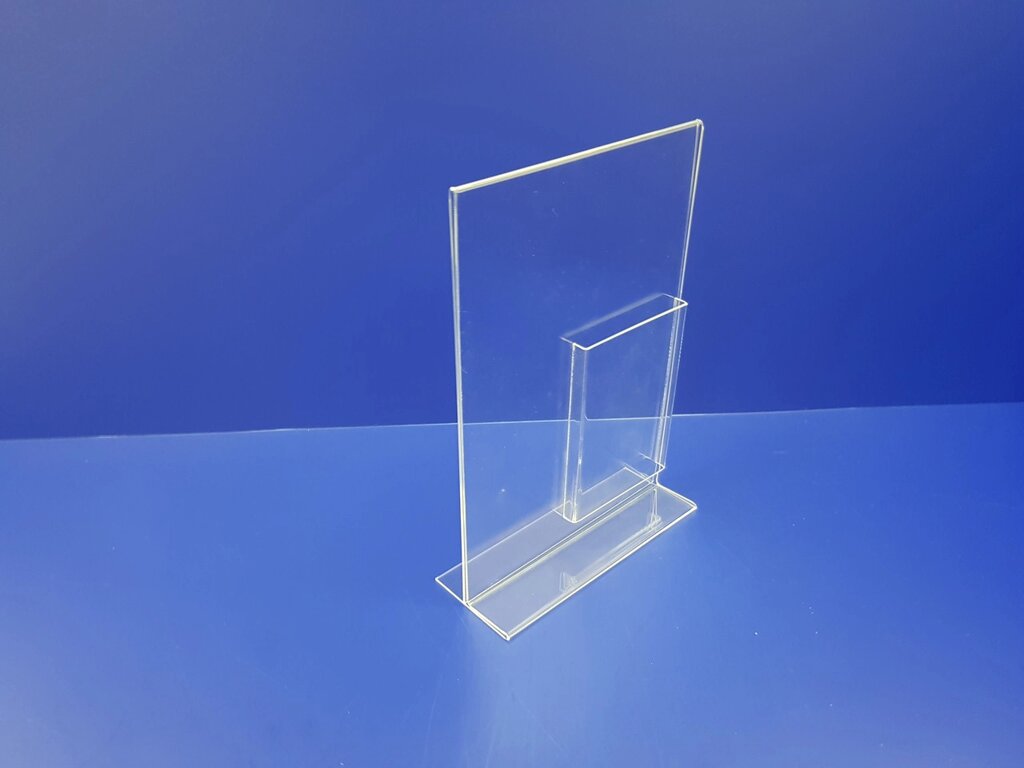 Прозрачный менюхолдер с отсеком для флаеров  ф-а4 (вертикальный) от компании Изделия из оргстекла Plexiglas, акрила, Пэт, ПВХ. POS материалы. - фото 1