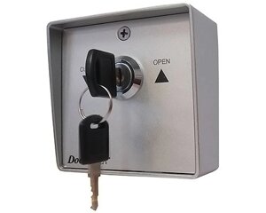 Выключатель кнопка -ключ металлический DOORHAN SWM