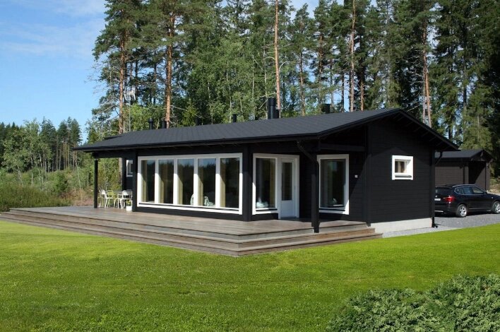 Одноэтажный финский дом с большими ландшафтными окнами от компании Дом Дока - фото 1