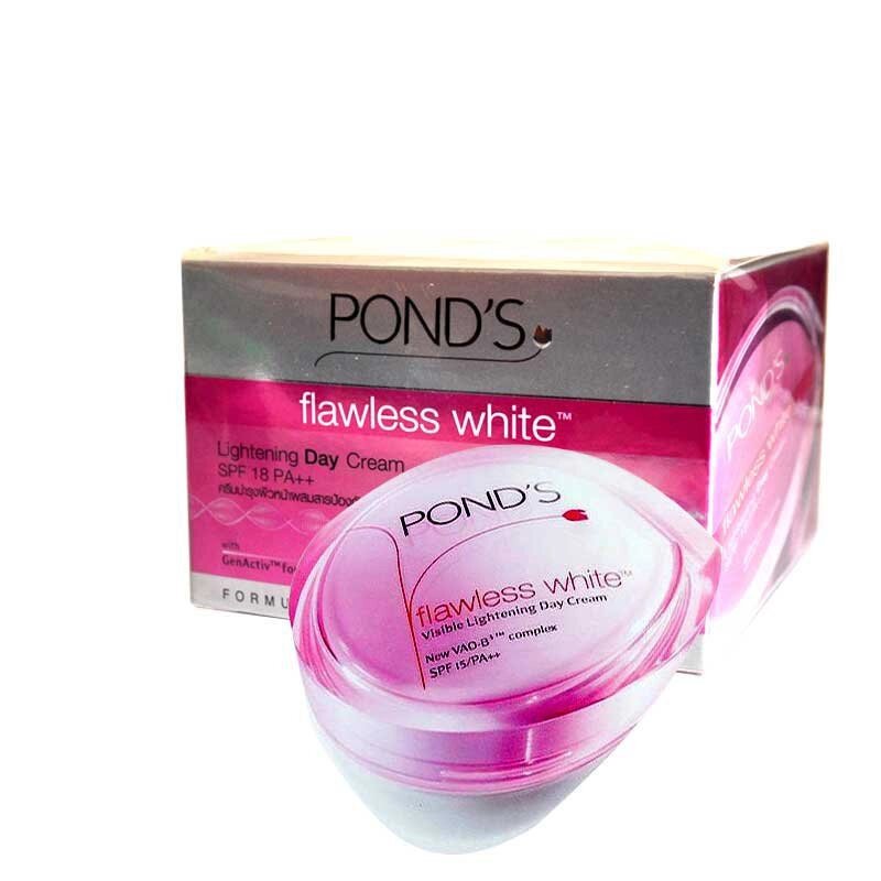 Крем увлажняющий, дневной POND'S Flawless White SPF 18 PA ++ 50 мл, Таиланд от компании Тайская косметика и товары из Таиланда - Melissa - фото 1