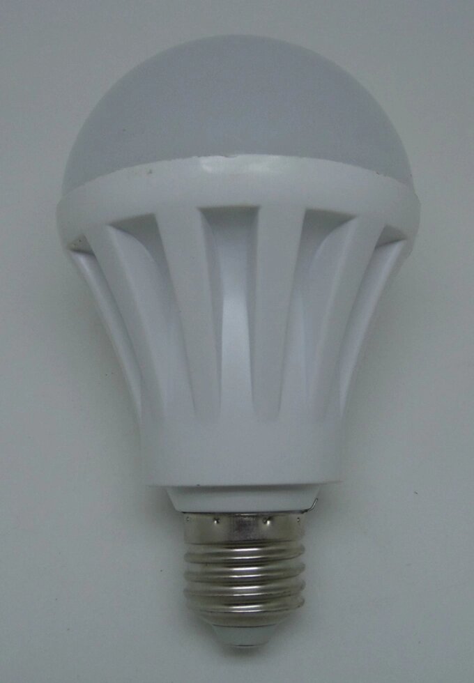 Лампа светодиодная A70 9Вт E27 750Лм 6000К Уютель ##от компании## Уютель - ##фото## 1