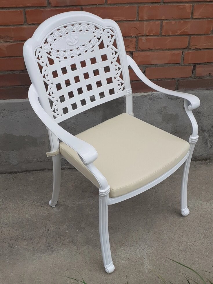 Белое кресло Gera из литого алюминия от компании Металлическая мебель из литого алюминия, элитные садовые качели - фото 1