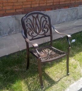 Кресло из литого алюминия Valencia в Москве от компании Металлическая мебель из литого алюминия, элитные садовые качели