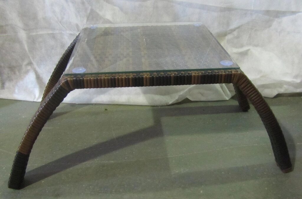 Стол для шезлонга Brisa от компании Металлическая мебель из литого алюминия, элитные садовые качели - фото 1