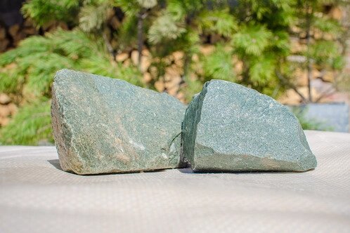 Камень для бани Порфирит колотый 20 кг, коробка - Россия