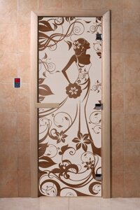 Дверь стеклянная DoorWood Девушка в цветах (стекло бронза 6 мм, 2 петли, коробка хвоя) 1900*700