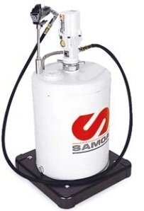 482200 SAMOA Мобильный пневматический солидолонагнетатель с насосом PM3 с подставкой для бочек макс. 20 кг