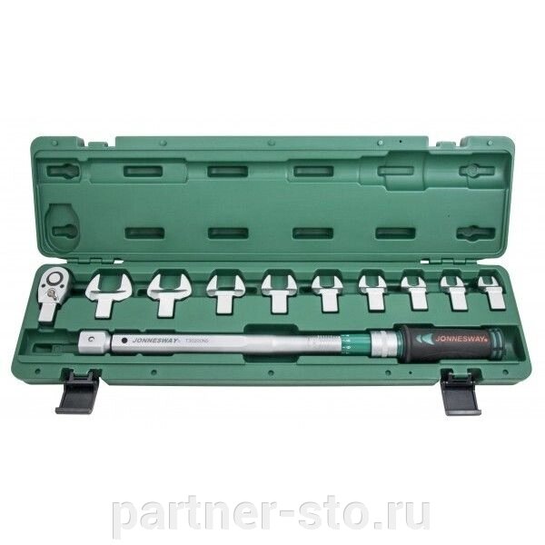 T30200NS Jonnesway Ключ динамометрический 1/2" DR 40-200 Нм со сменными рожковыми насадками 13-30 мм и приводом в наборе от компании Партнёр-СТО - оборудование и инструмент для автосервиса и шиномонтажа. - фото 1