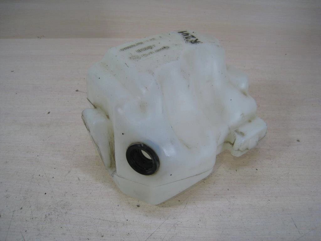 Бачок омывателя для Renault Megane 2 (LM0C) 7701207665 от компании Авторазбор Моторист-НН - фото 1