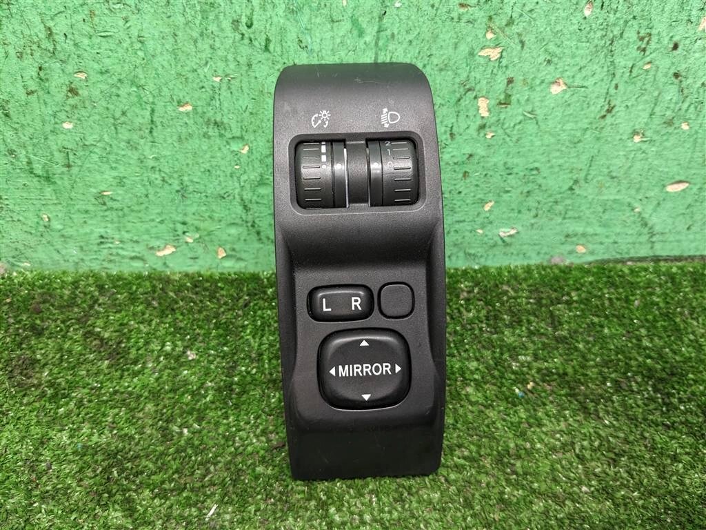 Блок кнопок для Subaru Forester SH/S12 83002FG030JC от компании Авторазбор Моторист-НН - фото 1