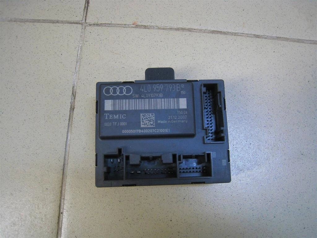 Блок управления дверьми для Audi Q7 (4LB) 4L0959793B от компании Авторазбор Моторист-НН - фото 1