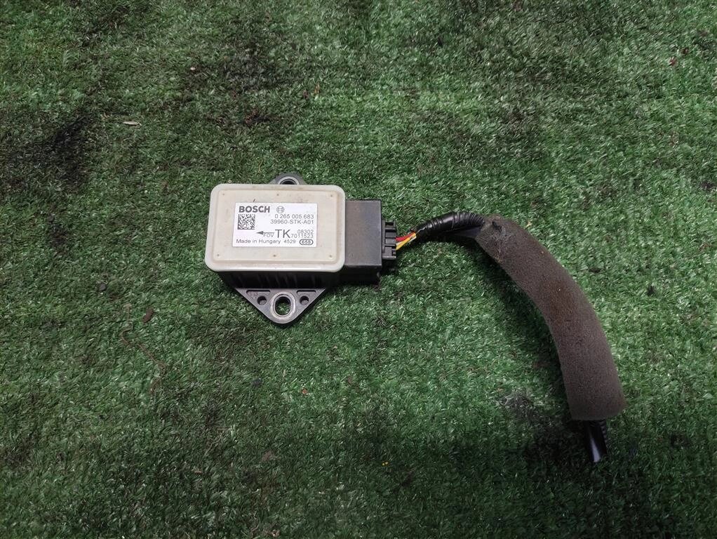 Датчик курсовой устойчивости для Honda CR-V 3 (RE) 39960STKA01 от компании Авторазбор Моторист-НН - фото 1