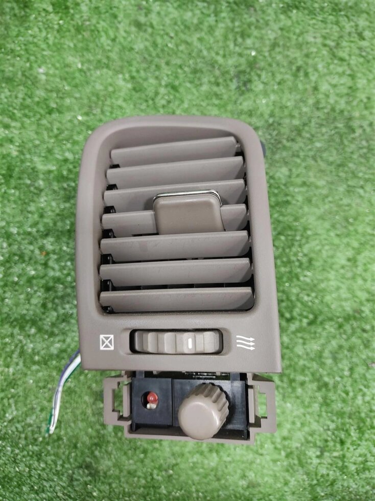 Дефлектор торпедо для Lexus GS300 (S160) 5565030230E0 от компании Авторазбор Моторист-НН - фото 1