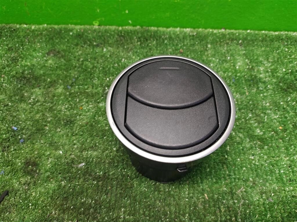 Дефлектор торпедо для Mazda 3 (BL) BBM464730C02 от компании Авторазбор Моторист-НН - фото 1