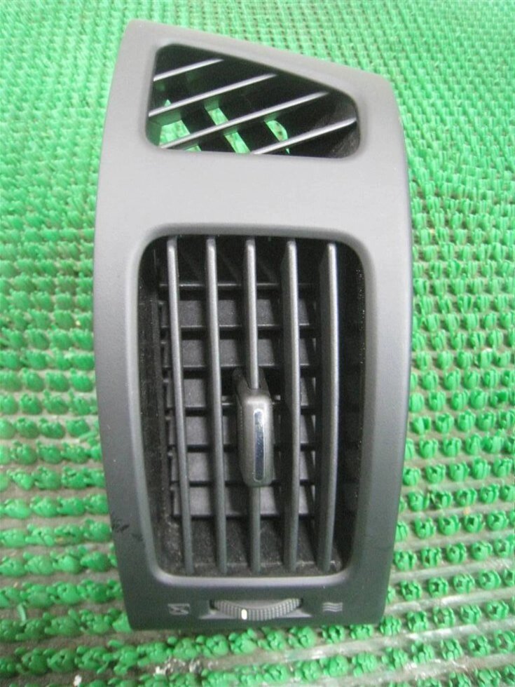 Дефлектор торпедо правый для Hyundai i30 974902R000XP от компании Авторазбор Моторист-НН - фото 1