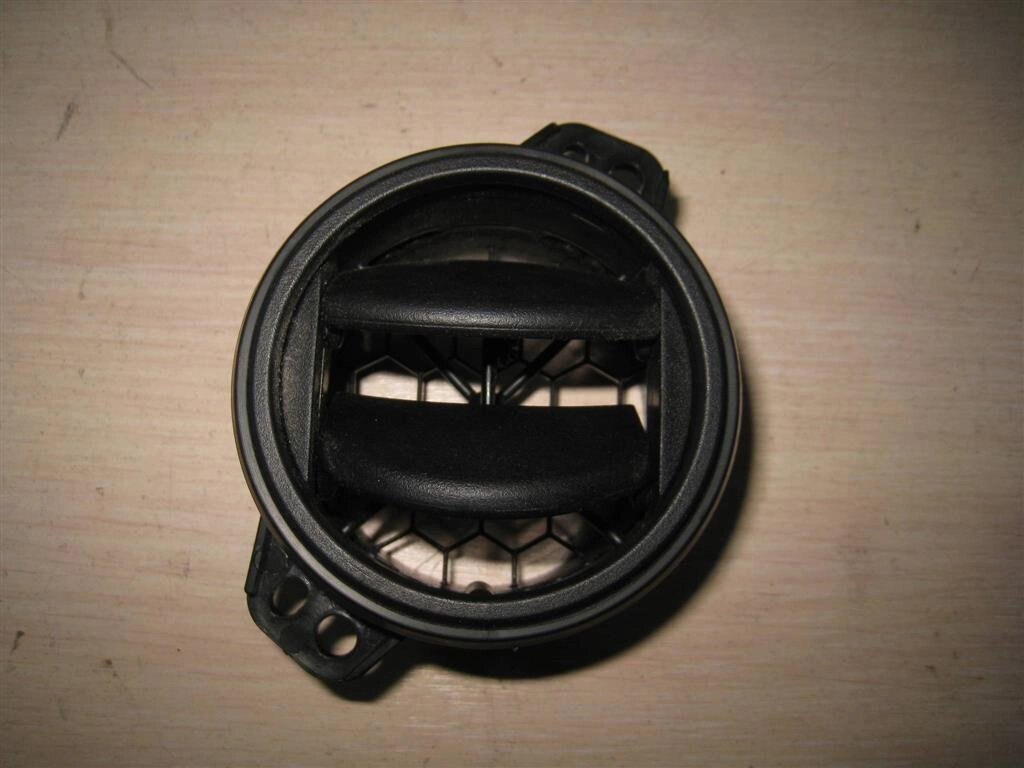 Дефлектор торпедо правый для Toyota RAV4 A2 5565042030 от компании Авторазбор Моторист-НН - фото 1