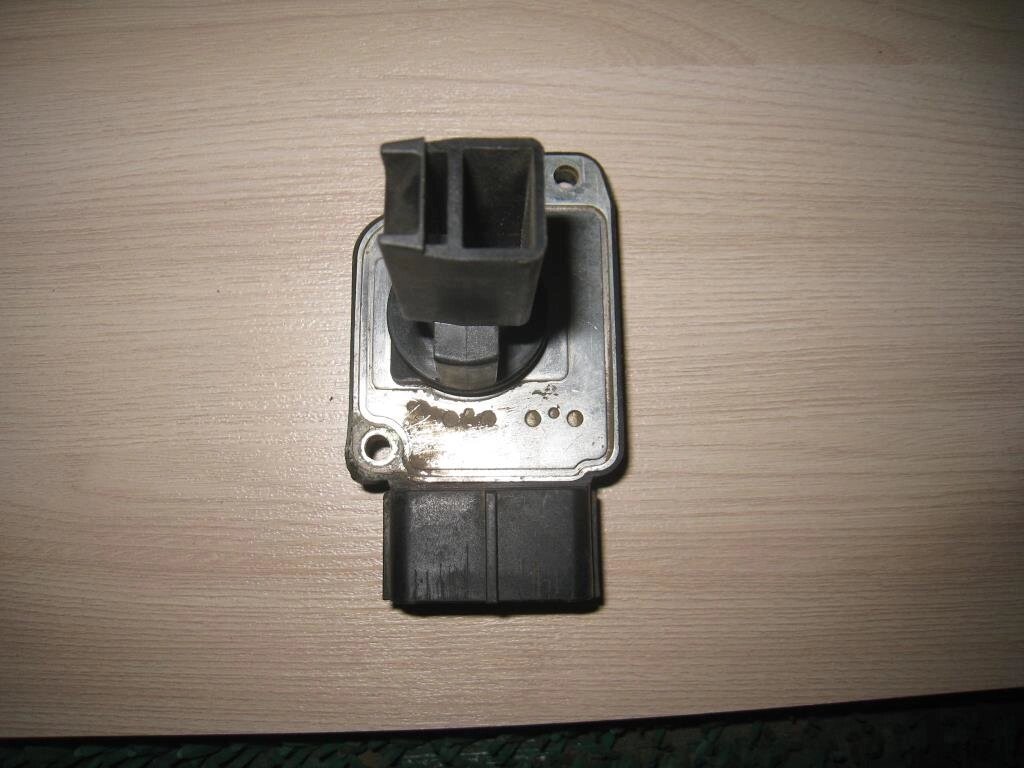 ДМРВ (Расходомер) для Ford Focus 1 (DBW) 1054419 от компании Авторазбор Моторист-НН - фото 1