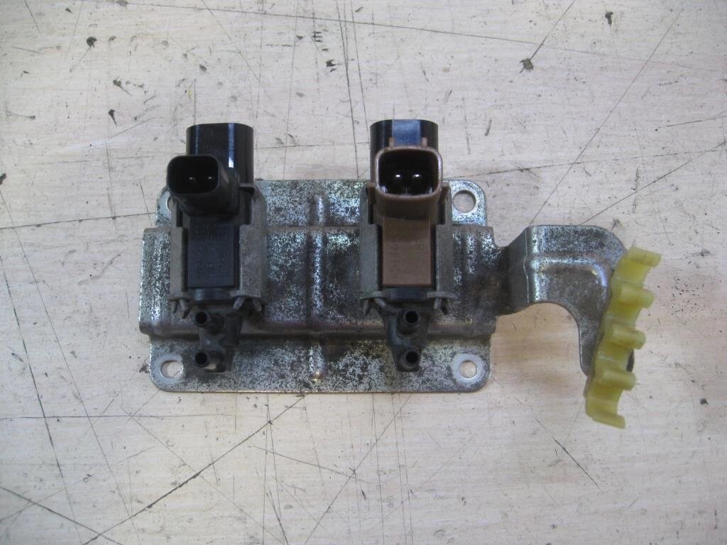 Клапан вакуумный электромагнитный (2 шт) для Mazda 6 (GH) LF8218740 от компании Авторазбор Моторист-НН - фото 1