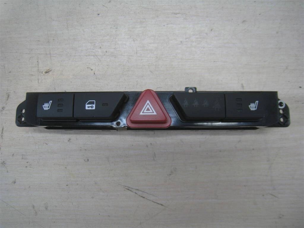 Кнопка аварийной сигнализации для KIA CEED (ED) 937001H035 от компании Авторазбор Моторист-НН - фото 1