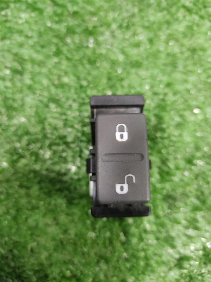 Кнопка центрального замка для Subaru Tribeca WX 83073XA00A от компании Авторазбор Моторист-НН - фото 1