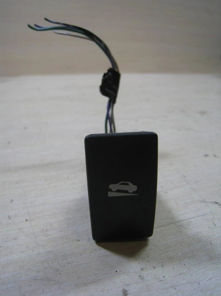 Кнопка многофункциональная для Subaru Legacy/ Outback BM/B14 83323AJ000 от компании Авторазбор Моторист-НН - фото 1