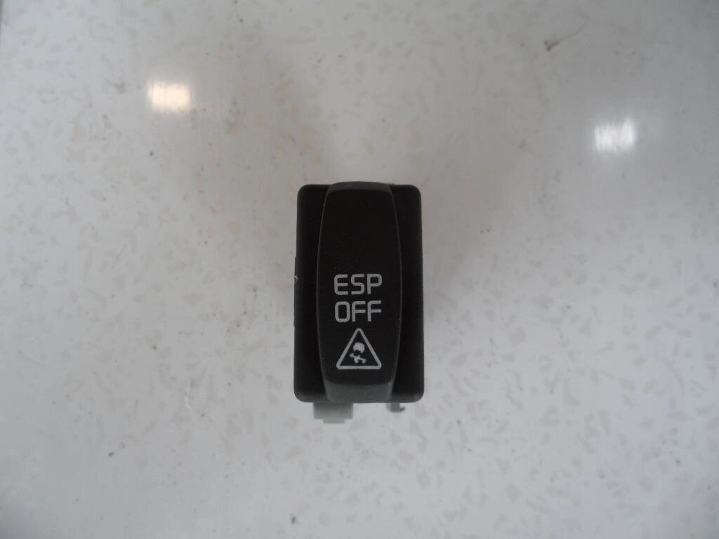 Кнопка системы стабилизации для Renault Espace 4 (JK) 8200380657 от компании Авторазбор Моторист-НН - фото 1