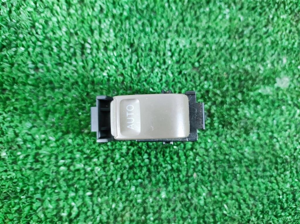 Кнопка стеклоподъемника для Lexus GS300 (S160) 8403030020E0 от компании Авторазбор Моторист-НН - фото 1