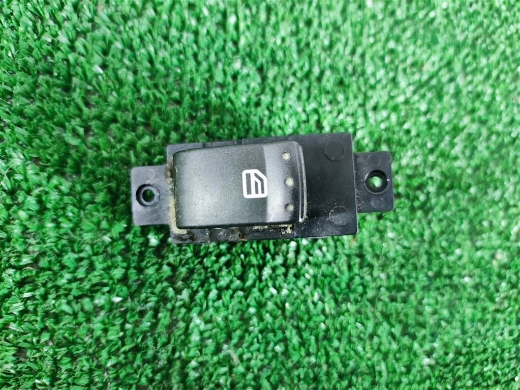 Кнопка стеклоподъемника для Ssangyong Actyon NEW (CK) 8582034000HDV от компании Авторазбор Моторист-НН - фото 1