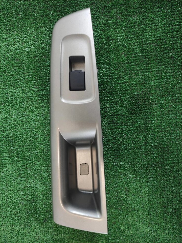 Кнопка стеклоподъемника для Subaru Impreza GE/GH 83071FG110 от компании Авторазбор Моторист-НН - фото 1