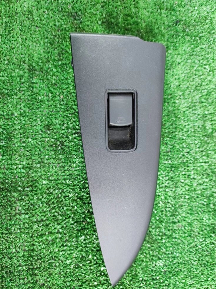 Кнопка стеклоподъемника для Subaru Legacy/ Outback BM/B14 83071FG100 от компании Авторазбор Моторист-НН - фото 1