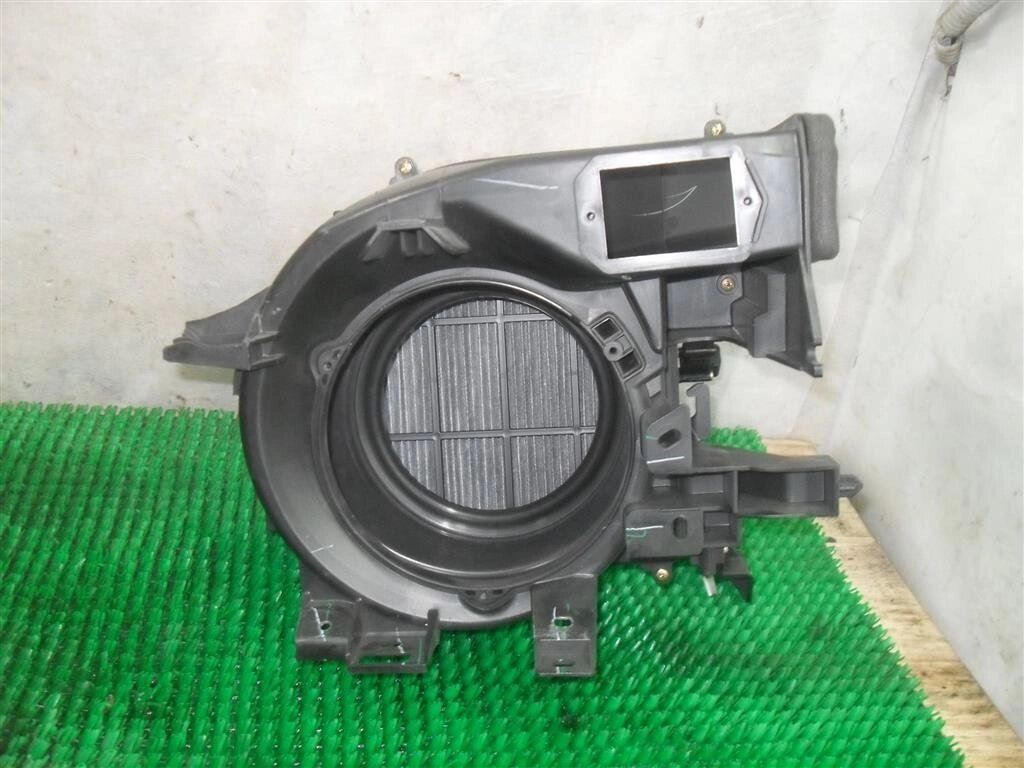 Корпус вентилятора для Toyota Corolla Verso R1 871300F040 от компании Авторазбор Моторист-НН - фото 1