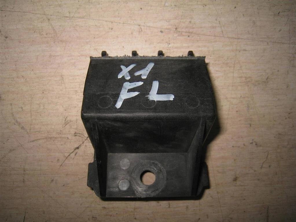 Кронштейн бампера переднего левый для Mazda 3 (BL) BBM450161C от компании Авторазбор Моторист-НН - фото 1