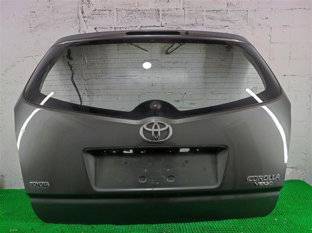 Крышка багажника для Toyota Corolla Verso R1 670050F010 от компании Авторазбор Моторист-НН - фото 1