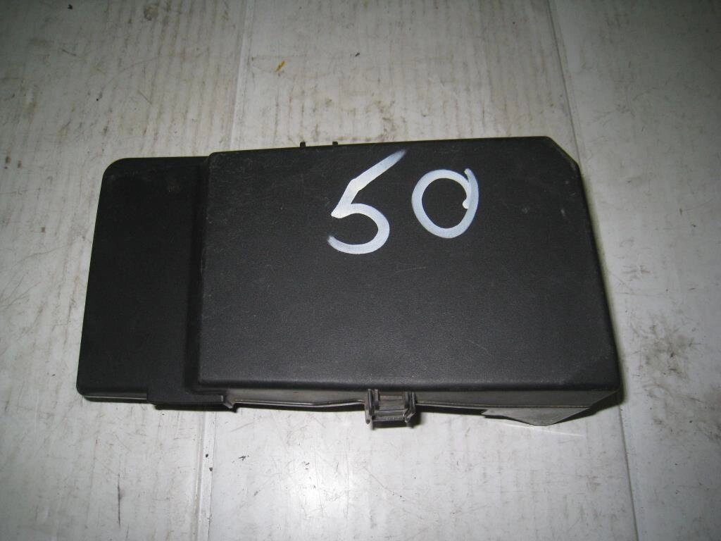 Крышка блока предохранителей (моторный отсек) для Mazda 6 (GG) GR1C66762 от компании Авторазбор Моторист-НН - фото 1