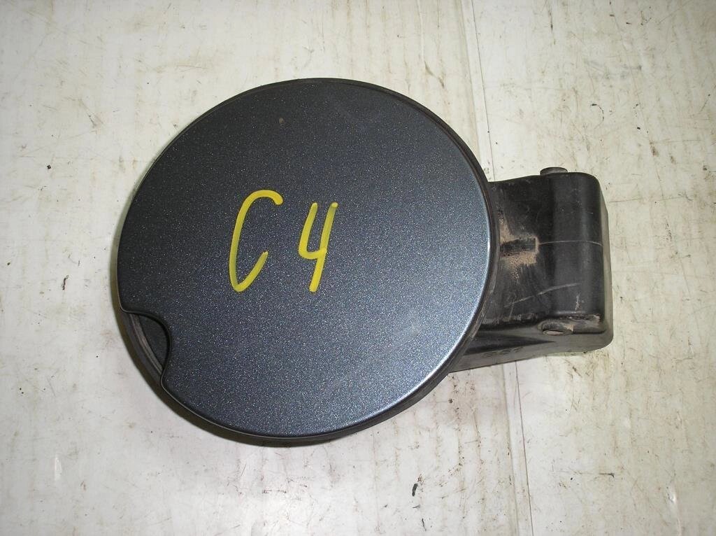 Лючок топливного бака для Citroen C4 1517C1 от компании Авторазбор Моторист-НН - фото 1