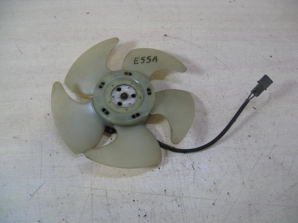 Мотор вентилятора охлаждения для Mitsubishi Galant 92-96 MB845852 от компании Авторазбор Моторист-НН - фото 1