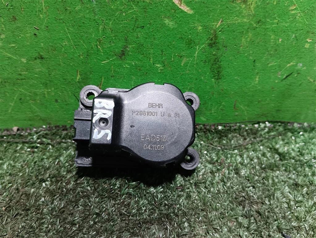 Моторчик заслонки печки для Citroen C5 647947 от компании Авторазбор Моторист-НН - фото 1