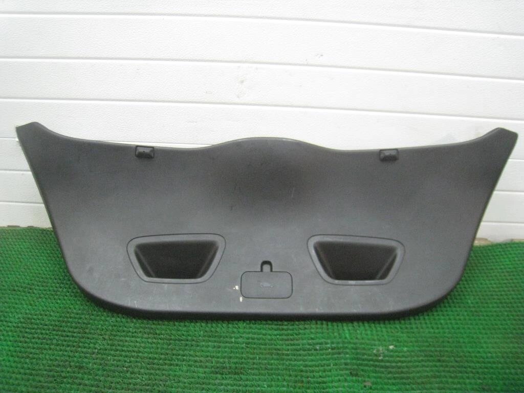 Обшивка крышки багажника для KIA CEED (ED) 817501H010EQ от компании Авторазбор Моторист-НН - фото 1
