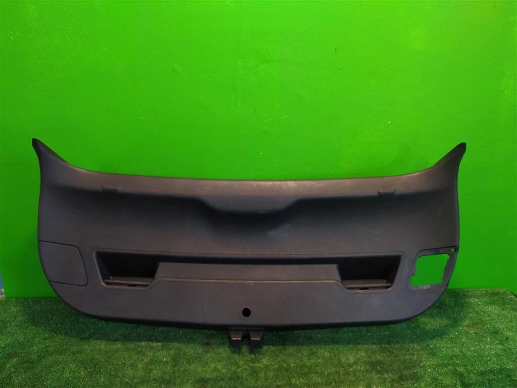 Обшивка крышки багажника для Opel Astra J 2236121 ##от компании## Авторазбор Моторист-НН - ##фото## 1