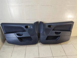 Обшивки дверей комплект для Ford Fiesta (CBK) 1530592