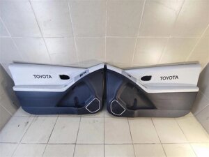 Обшивки дверей комплект для Toyota Yaris P90 676200D440C0